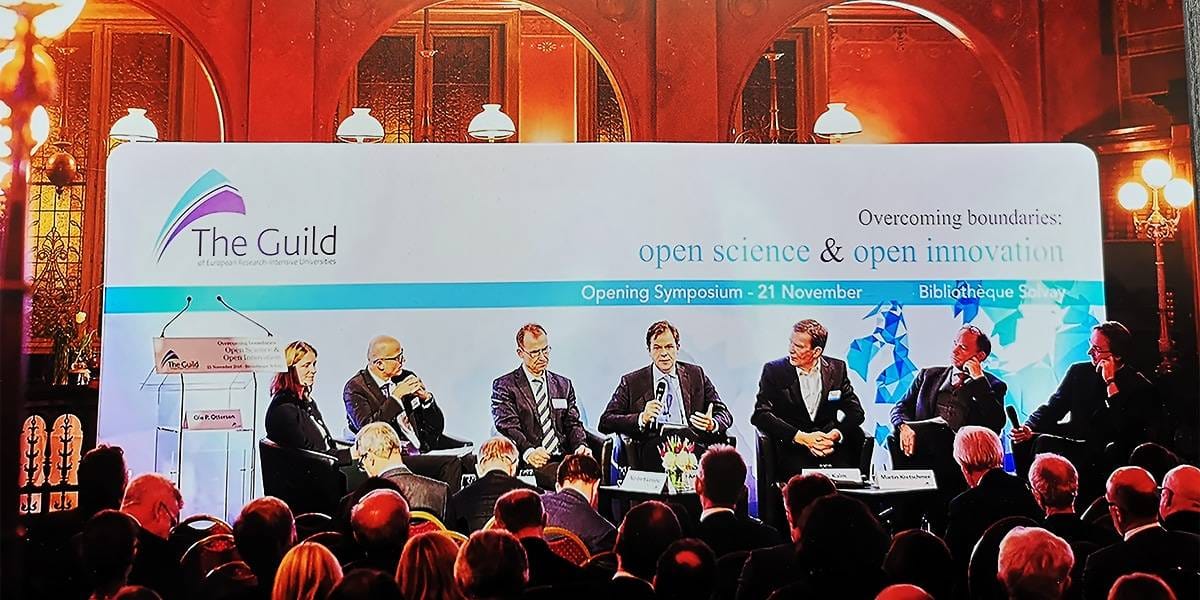 Fusion Portable Stretch Frame