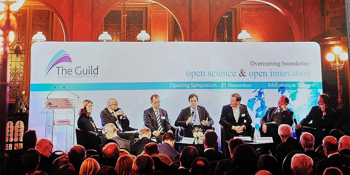 Fusion Portable Frame