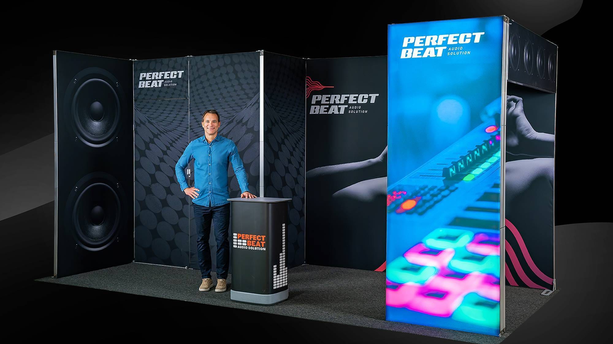 Beursstand met bridge module